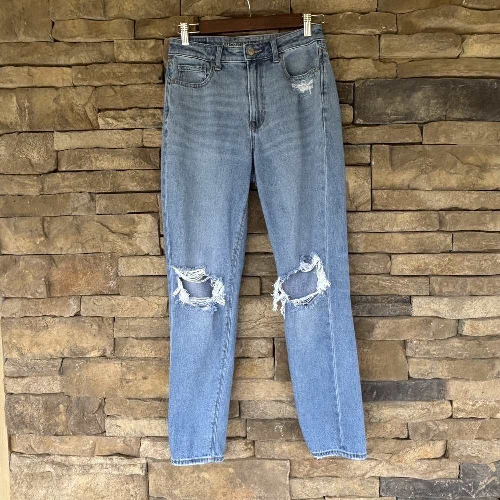 American Eagle Size 4 Womens Denim‎ MOM Jeans High Rise Distressed Comfort X62